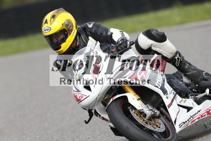 /53 16.09.2025 Track Day Domi Aegerter ADR/Gruppe gruen/55